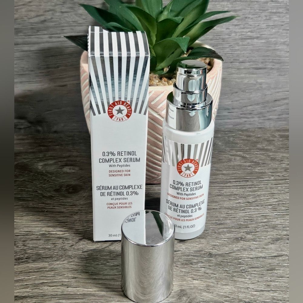 First Aid Beauty 0.3 % Retinol Complex Peptides Serum NEW MSRP $48 Vegan 1st AID